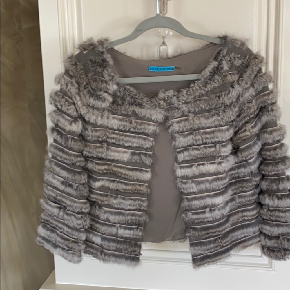 Stylish and trendy top!